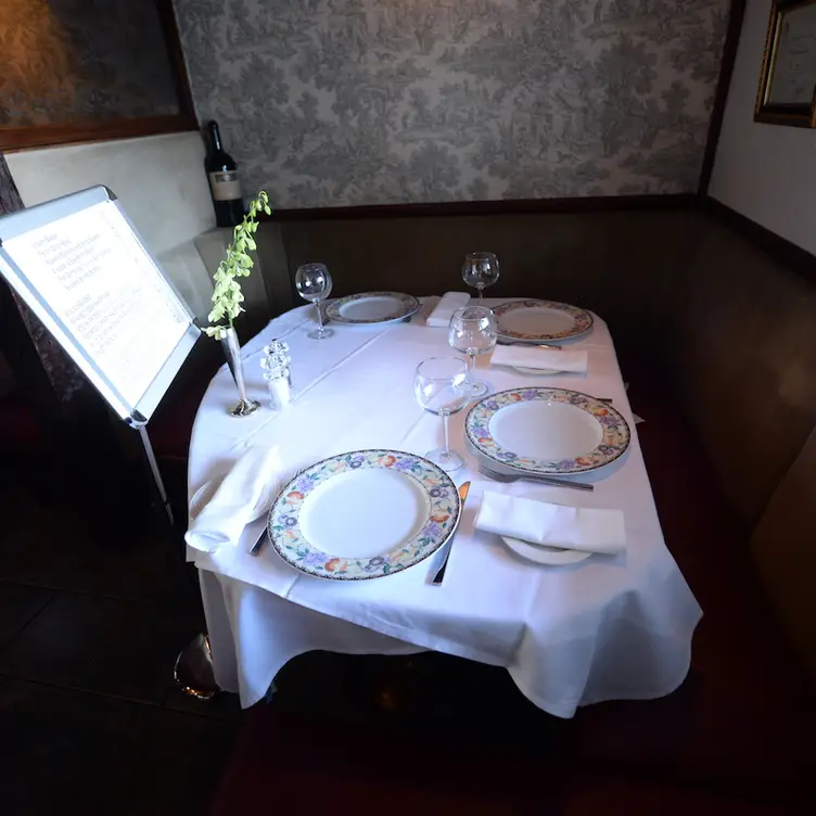 Le Sanglier, Tarzana, CA