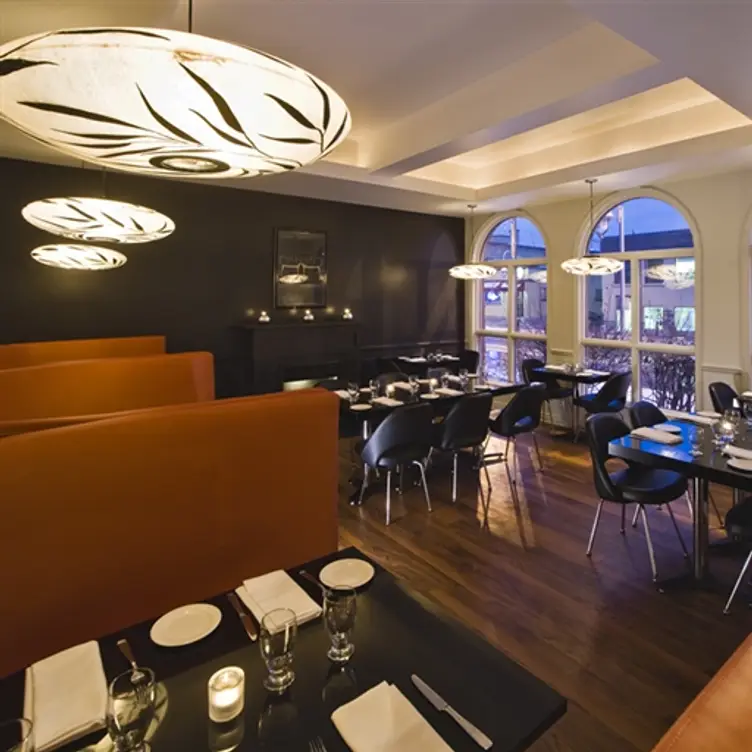 Black Cat Bistro, Ottawa, ON
