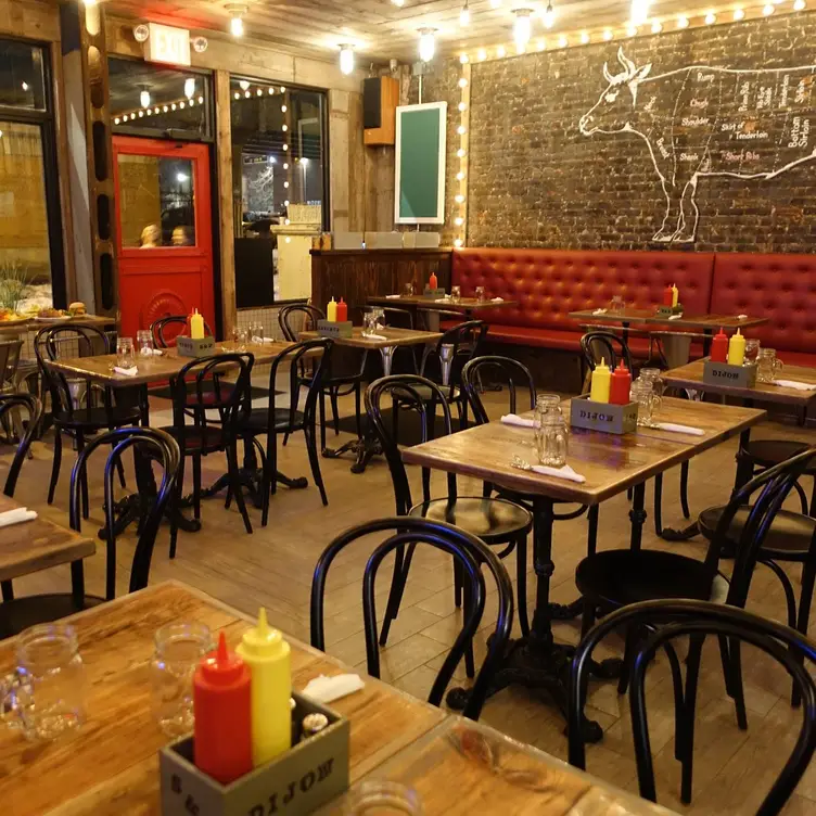 Island Burgers & Shakes - Permanently Closed, New York, NY