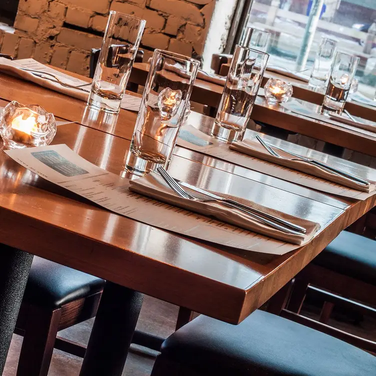 Skin + Bones - Permanently Closed, Toronto, ON