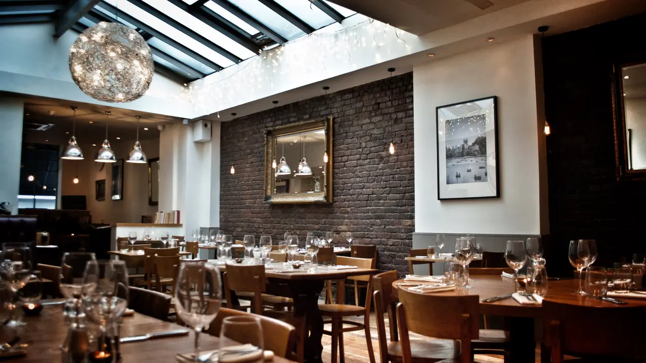 The Laughing Gravy - Permanently Closed, London, 