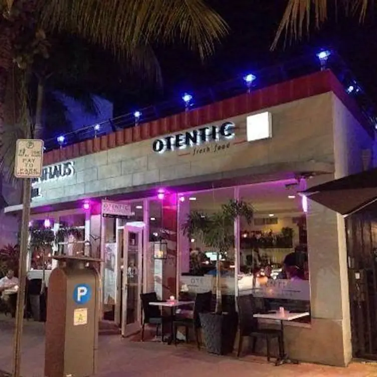 Otentic - Otentic Fresh Food Restaurant, Miami Beach, FL