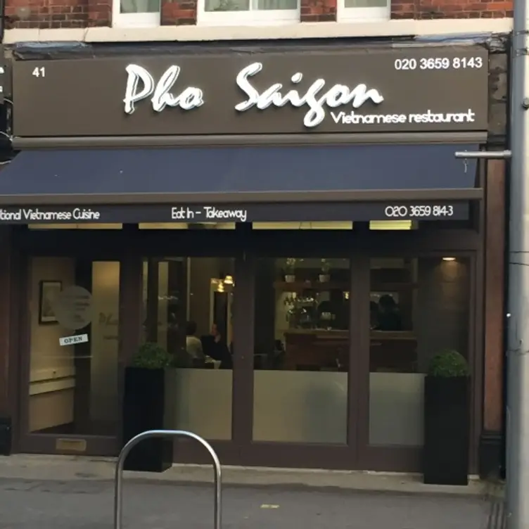 Pho Saigon, London, 