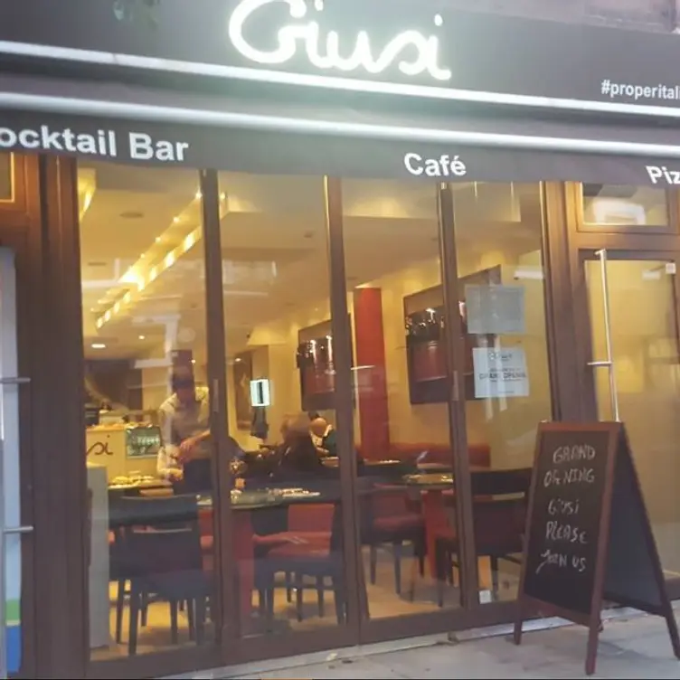 Giusi at Chiswick, London, 