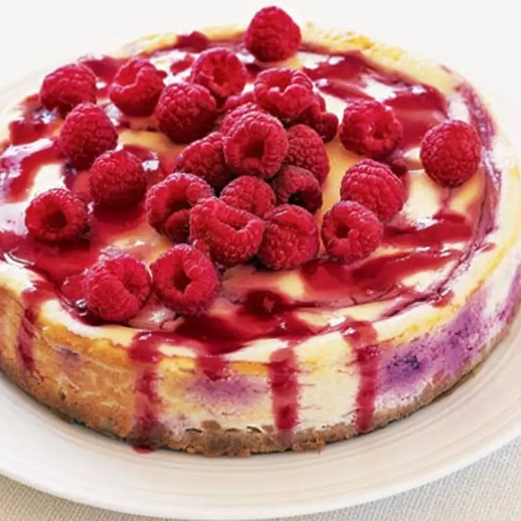 Baked-cheesecake-with-raspberries - Momento, Southampton, Hampshire
