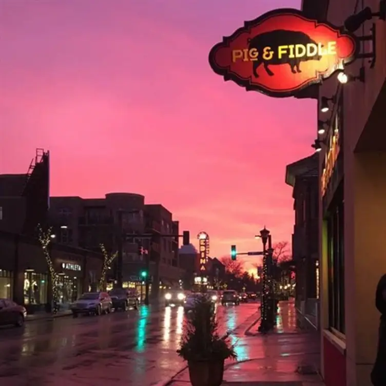 Pig & Fiddle, Minneapolis, MN