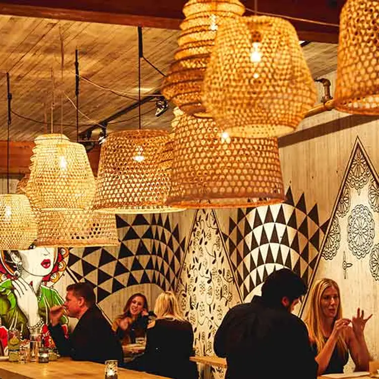 Flores - Union Street, San Francisco, CA