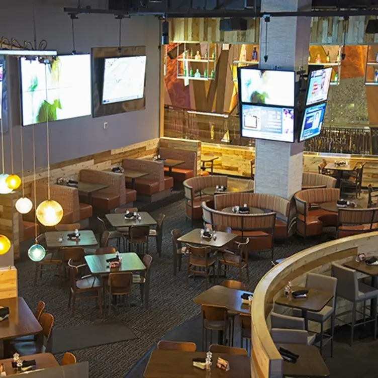 Tom's Urban, Uncasville, CT