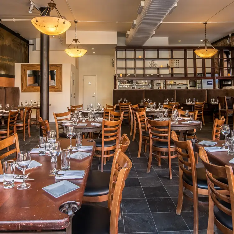 Bella Luna - NYC, New York, NY