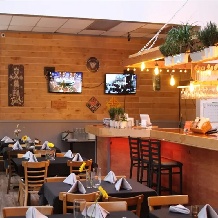 Uncle Mike's Barbecue and Cider Bar, Seattle, WA
