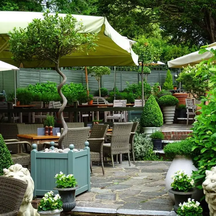 The Swan, Chiddingfold, Surrey