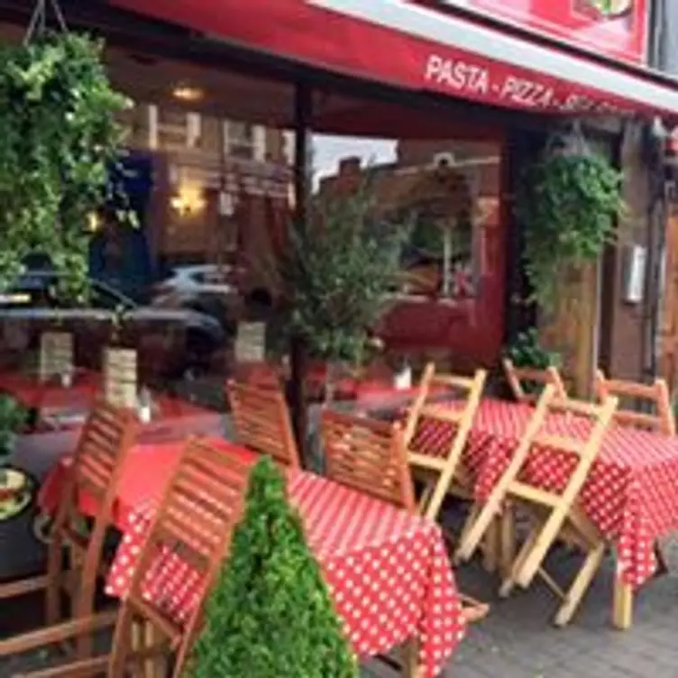 La Bella Vita, London, 