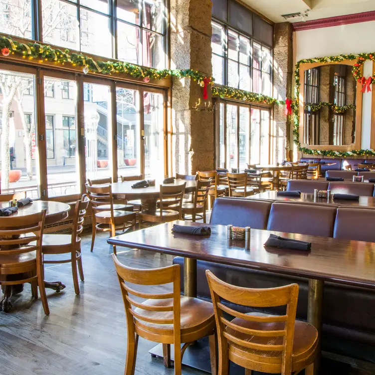 Dining Room - Marlowe's, Denver, CO