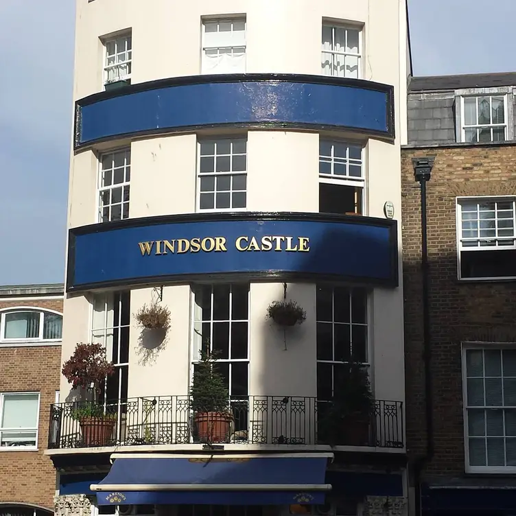 The Windsor Castle, London, 