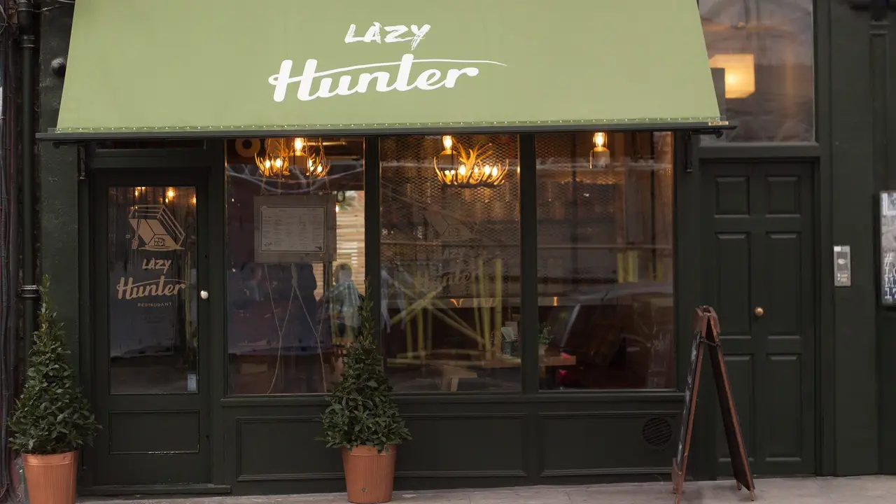 Lazy Hunter, London, 