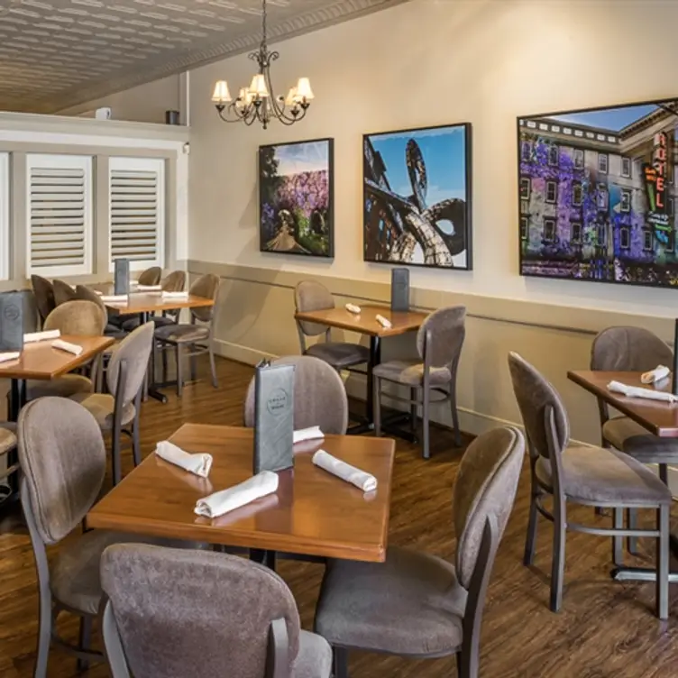 Grille on Main - Permanently Closed, East Greenwich, RI