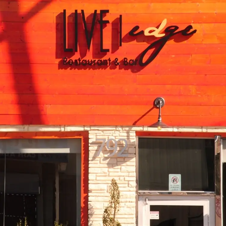 Live Edge Restaurant & Bar - Permanently Closed, Atlanta, GA