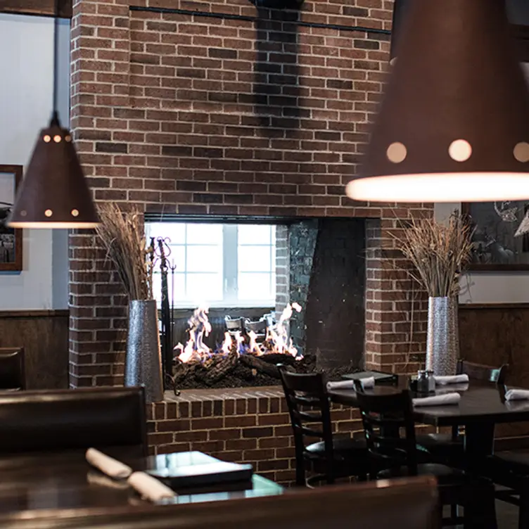 Blue Moose - Prairie Village, Prairie Village, KS