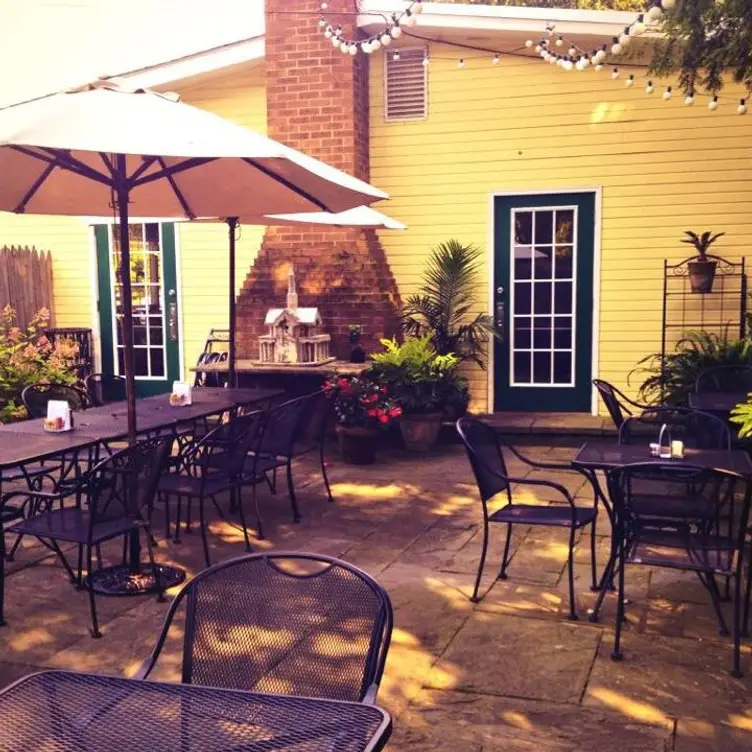 The Pines Tavern - Permanently Closed，PAGibsonia