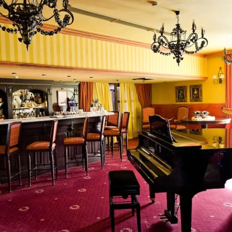 Tiziano Restaurant, Arona, 