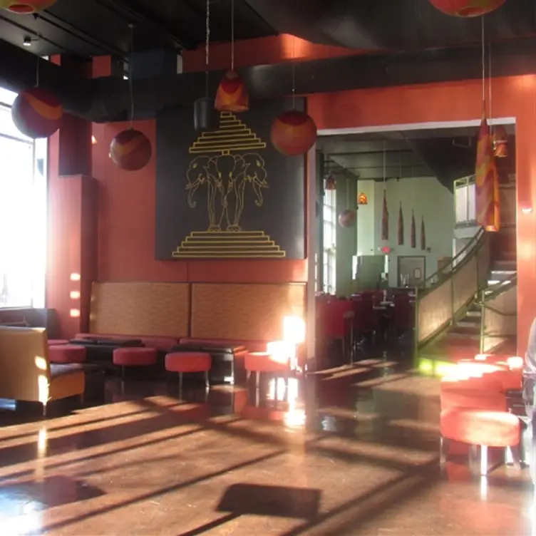 Reign Restaurant and Lounge - Permanently Closed, Charlotte, NC