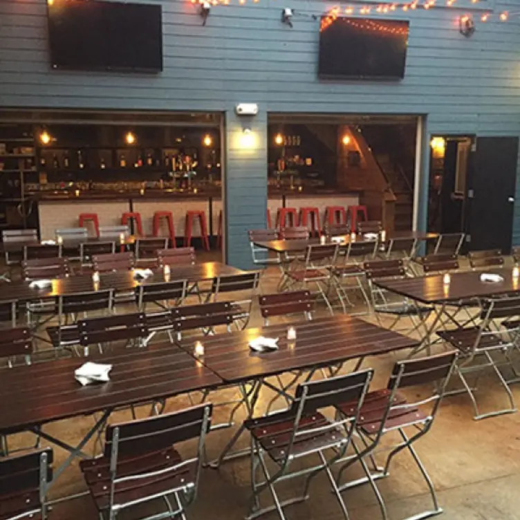 Croxley's - Farmingdale, Farmingdale, NY