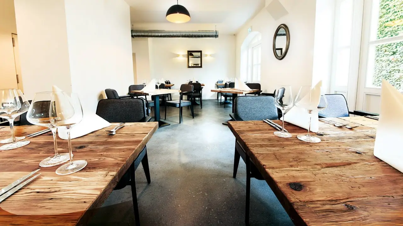 Trares, Frankfurt am Main, HE