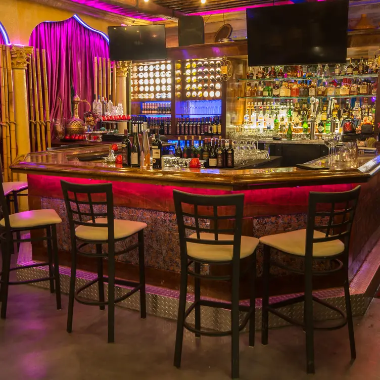 BAR - La Vie Mediterranean Restaurant, Pompano Beach, FL