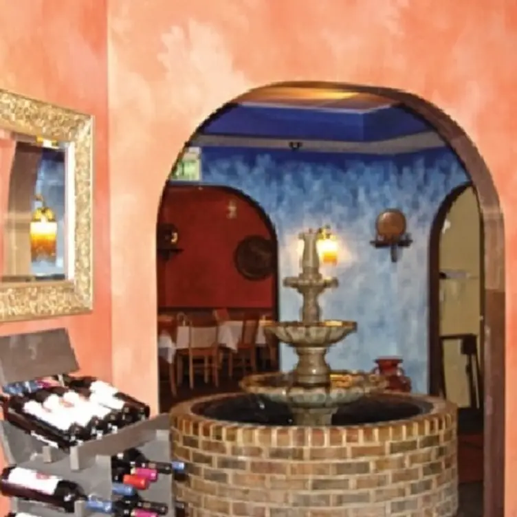 Albasha Bluebonnet - Albasha Greek & Lebanese Restaurant - Bluebonnet, Baton Rouge, LA