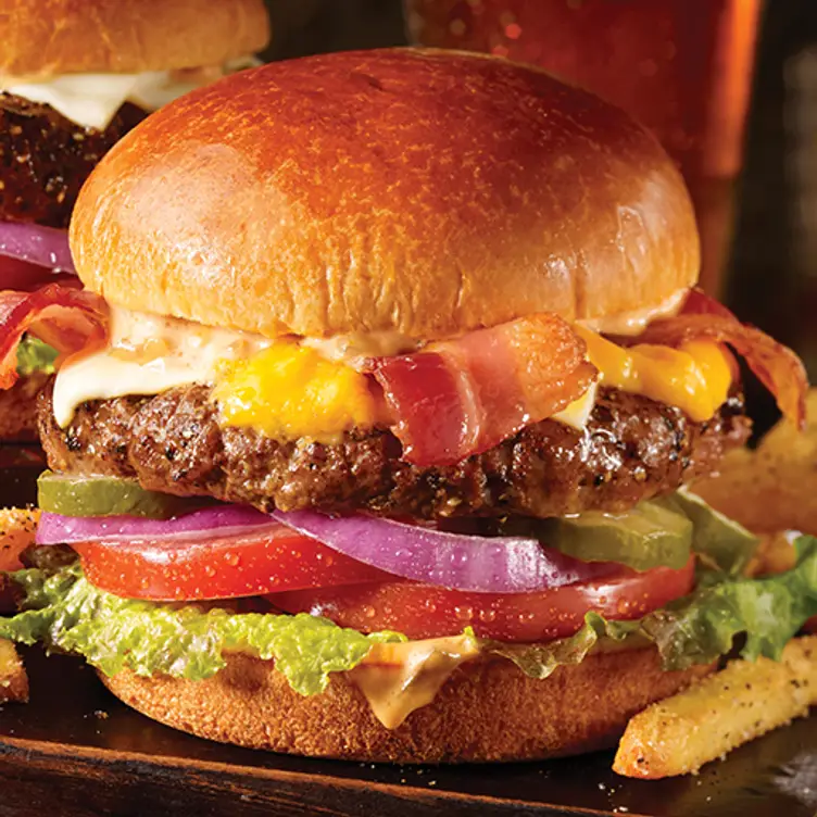 Bacon Cheesesburger - TGI FRIDAYS - Saginaw, Saginaw, MI