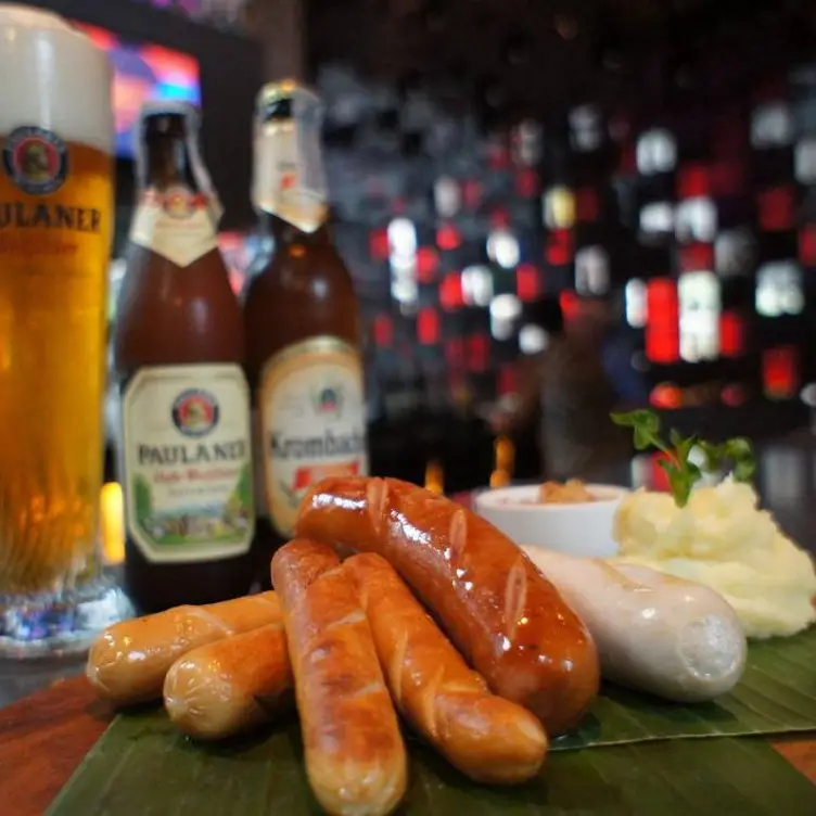 Octoberfest Pub, London, 