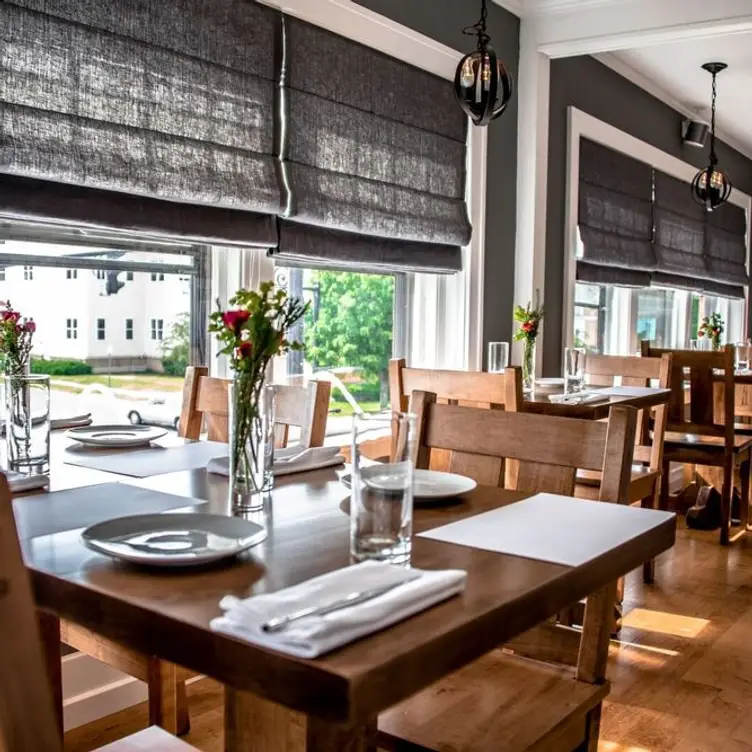 Dining Room - Upstairs - Carte Blanche, Hamburg, NY