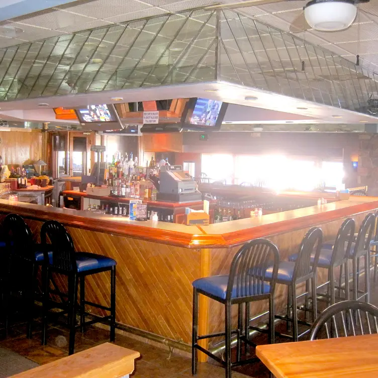 River Watch Restaurant & Marina, Essex, MD