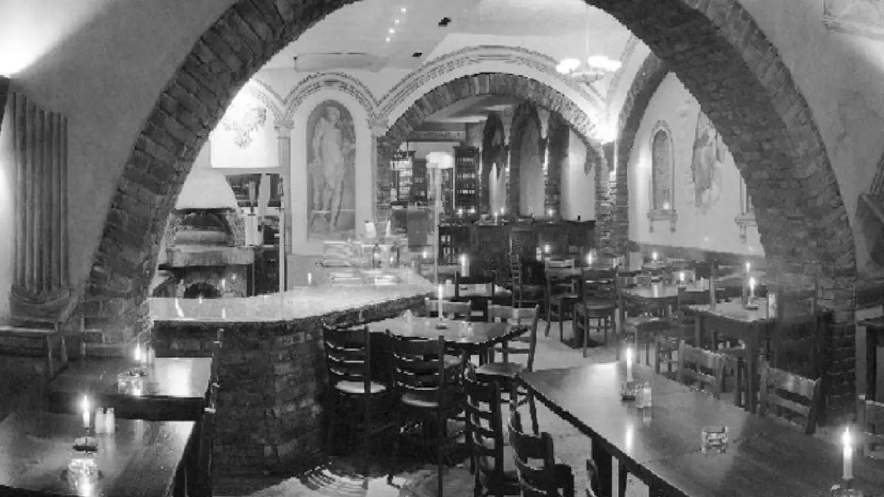 Mola Restaurant, Berlin, BE