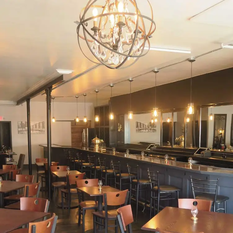 Maison - Maison, Milwaukee, WI