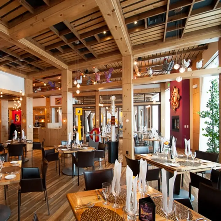 Chinook Tavern - Denver Tech Center - Permanently Closed, Greenwood Village, CO