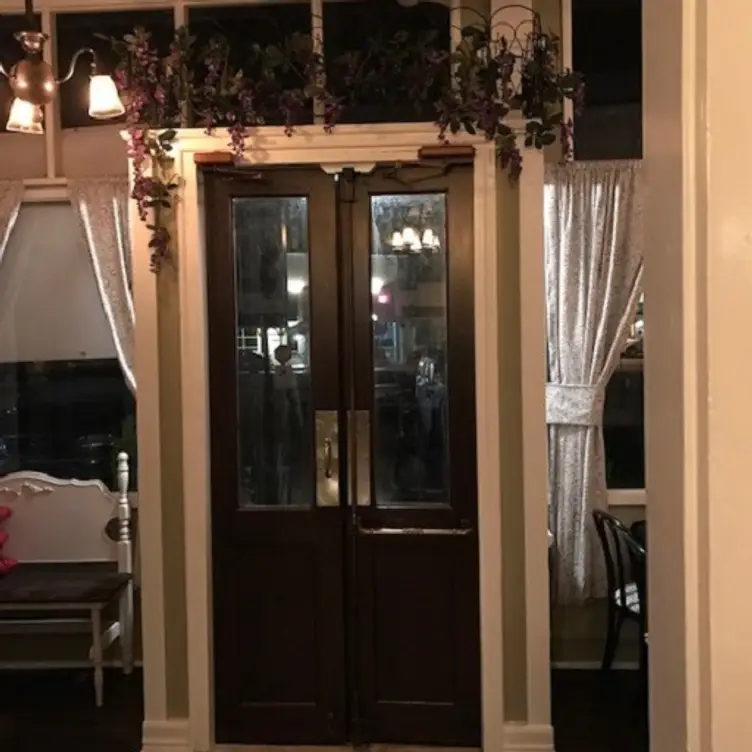 Bella Vista Italian Kitchen and Bar - Permanently Closed, Aptos, CA