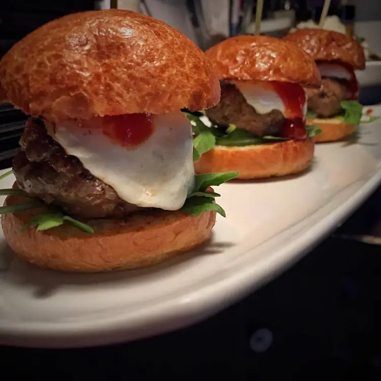 Turkey Burger Sliders - Proper 21 - F Street, Washington, DC