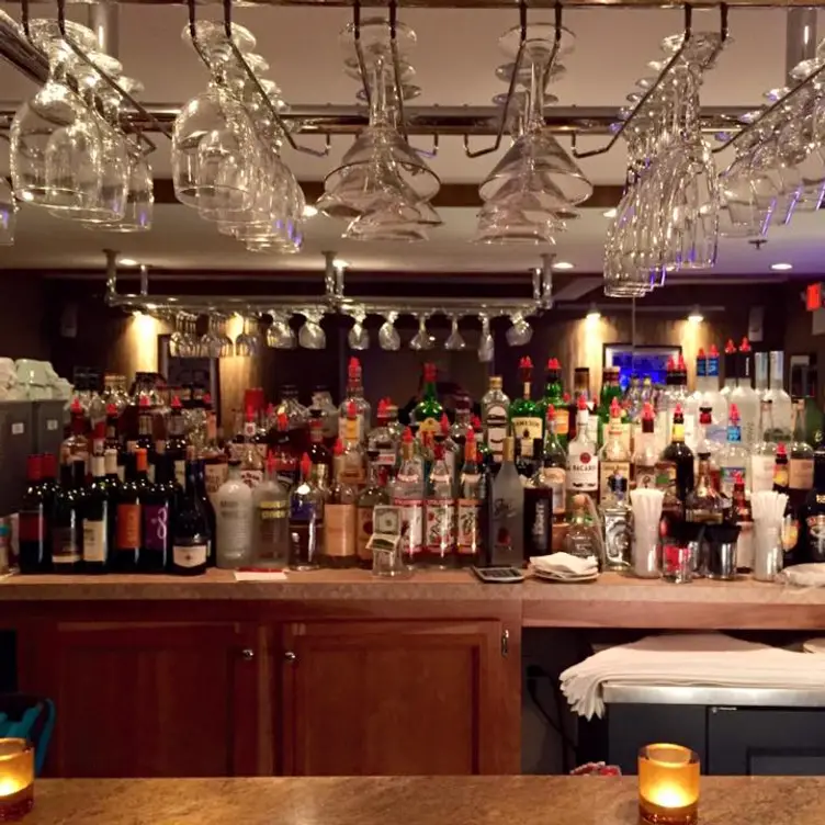 Bar - The Grill on Main, Edgartown, MA
