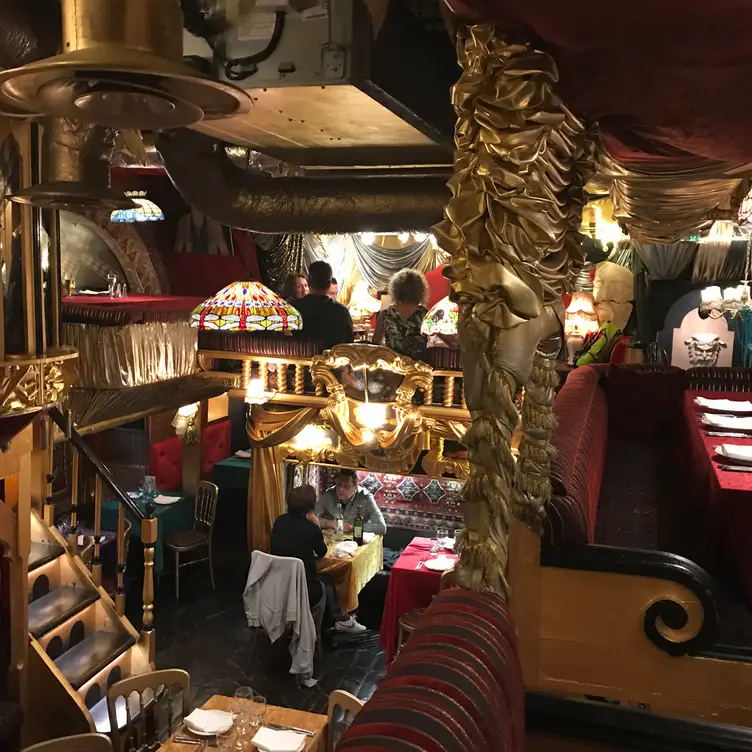 Sarastro, London, 