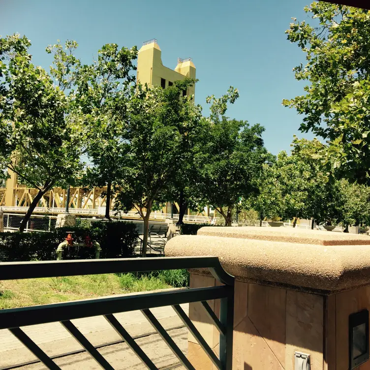 Tower Bridge Bistro, Sacramento, CA