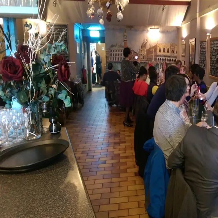 La Pizzeria Italiana, London, 