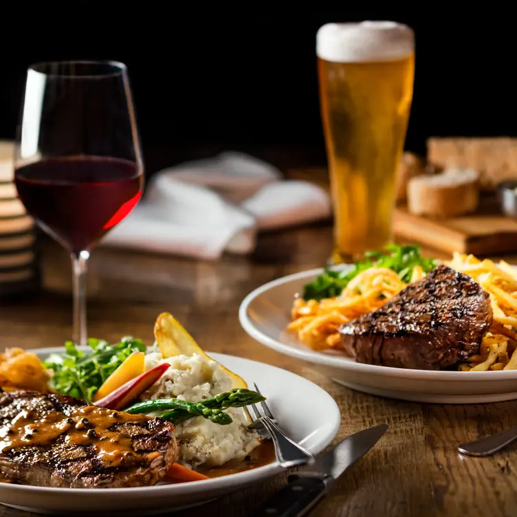 Dinner for Two - Canyon Creek - Square One, Mississauga, ON