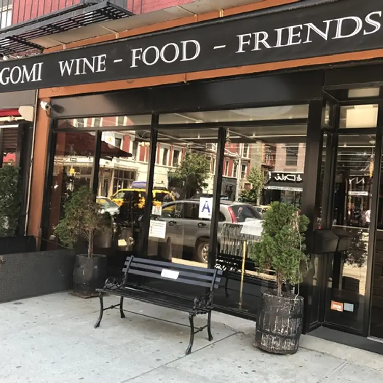 Gomi, New York, NY