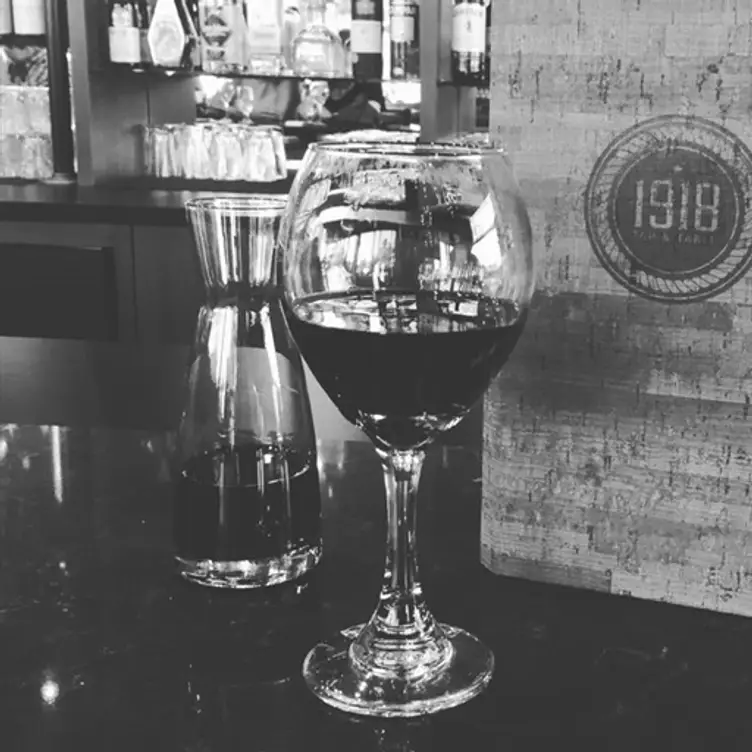 1918 Tap and Table, Calgary, AB