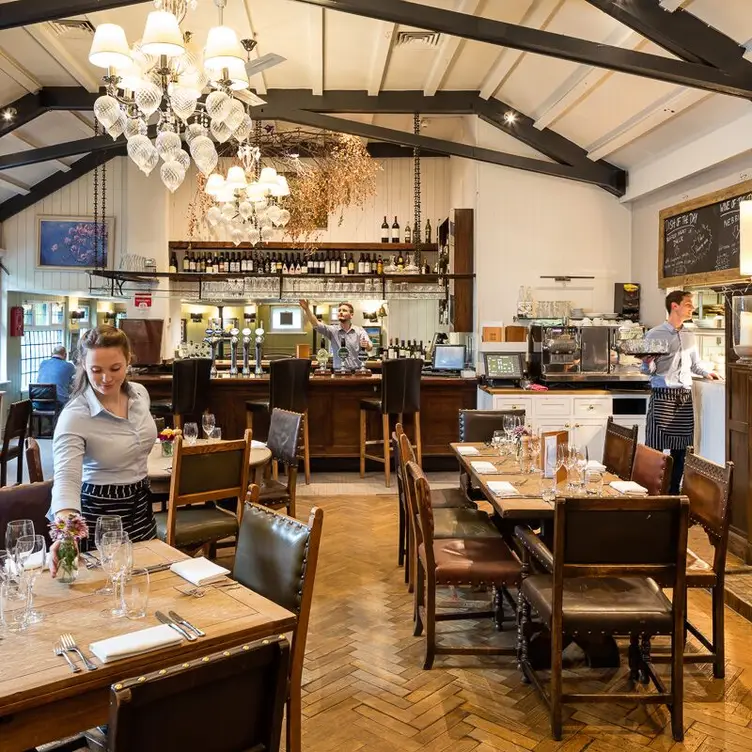 The Fox and Grapes, London, 