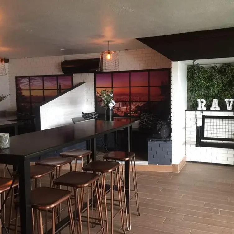 Ravens Lounge Bar, Chevron Island, AU-QLD