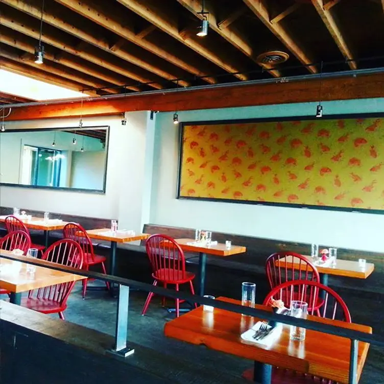 Dining Area - Pomerol, Seattle, WA