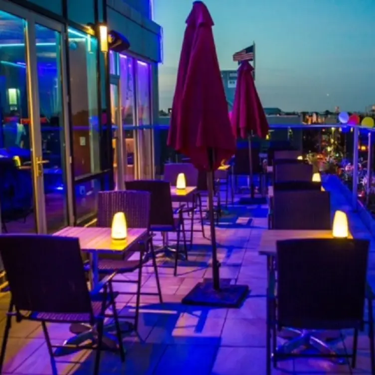 Luna Asian Bistro & Rooftop Lounge, Astoria, NY