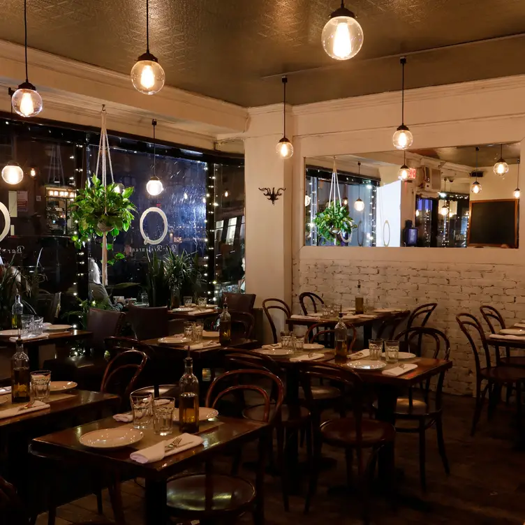 The Quarter Mediterranean Kitchen - Permanently Closed，NYNew York